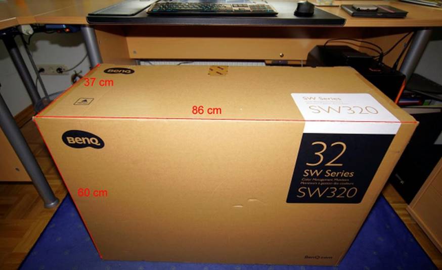 die riesige Verpackung vom BenQ SW320